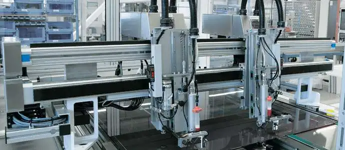 Транспортно-переміщувальні системи FESTO: багатоосьові лінійні приводи для автоматизації складських завдань