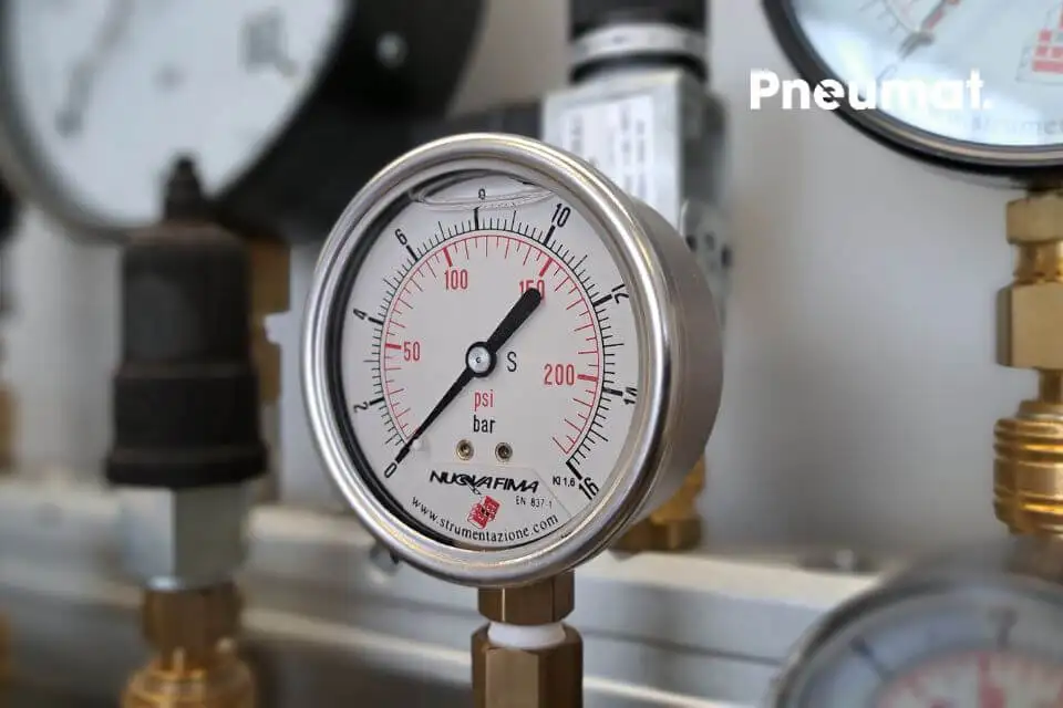 Гліцериновий манометр для компресора з шкалою в psi та bar
