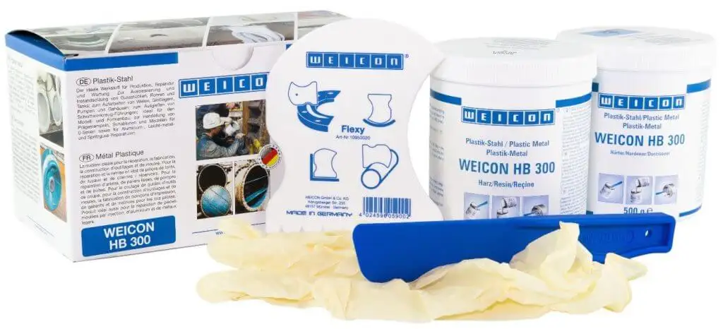 Набір матеріалів Plastic Metal WEICON HB 300 (епоксидна смола, затверджувач, рукавички, шпателі) для швидкого та надійного ремонту та покриття сталевих нафтопроводів.