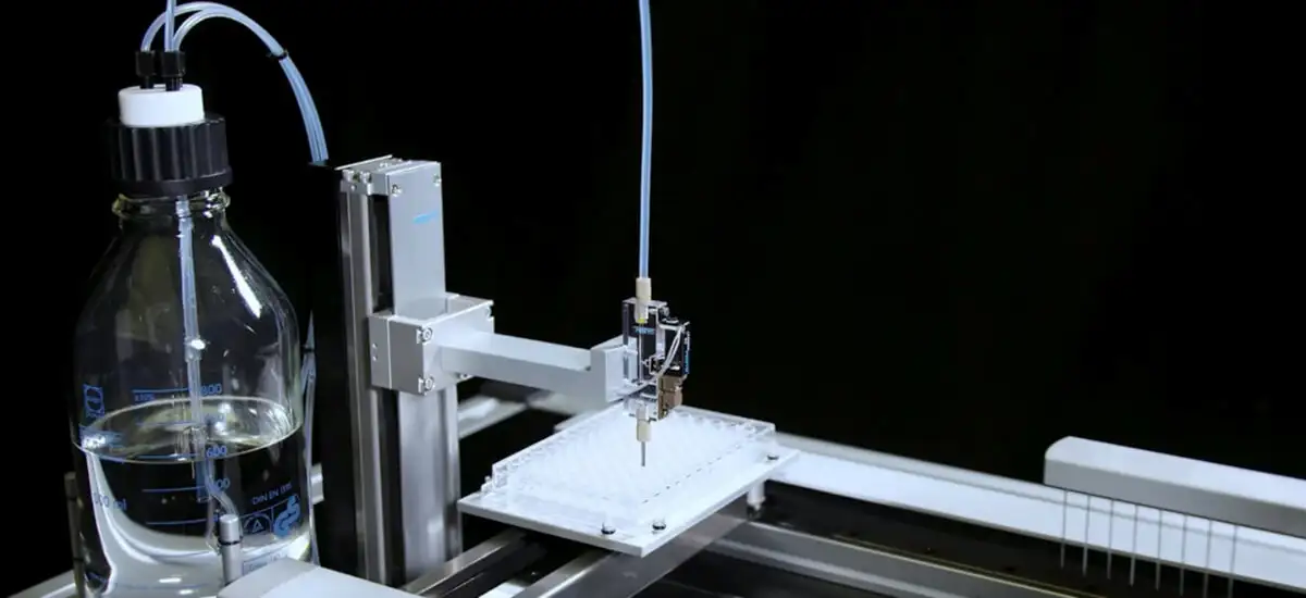 Лабораторное оборудование Festo с использованием шлангов PFAN с низкой проницаемостью для предотвращения диффузии газов