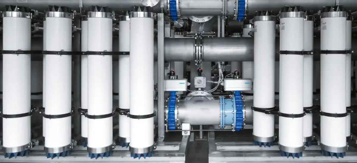 Пропорційні клапани тиску Festo VPPM у промисловій пневматичній системі для точного регулювання потоку газу