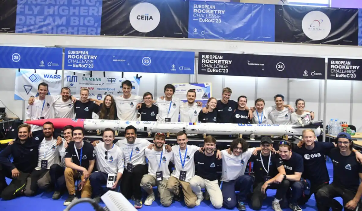 Команда разработчиков ракеты EX-4 на соревнованиях European Rocketry Challenge EuRoC